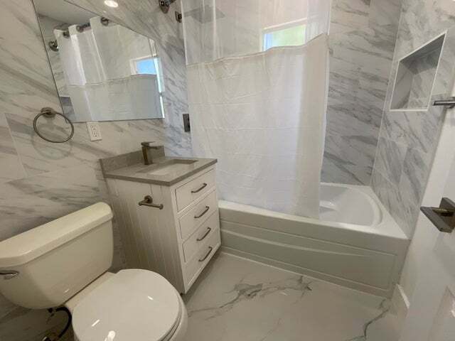 Building Photo - 700 Tallapoosa St