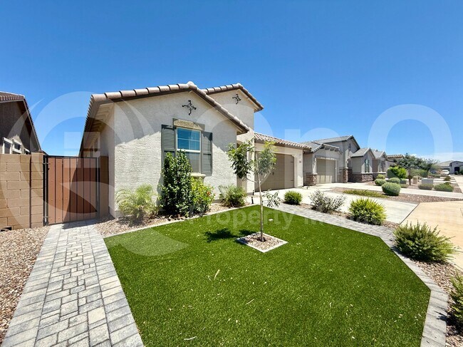 Building Photo - 3266 E Wild Dr