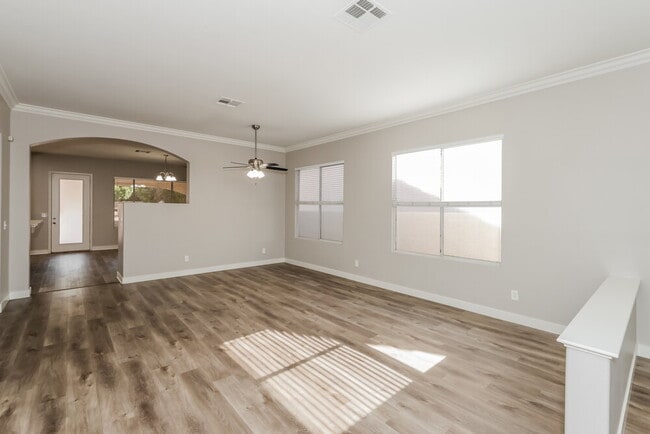 Building Photo - 2408 Goshen Ave