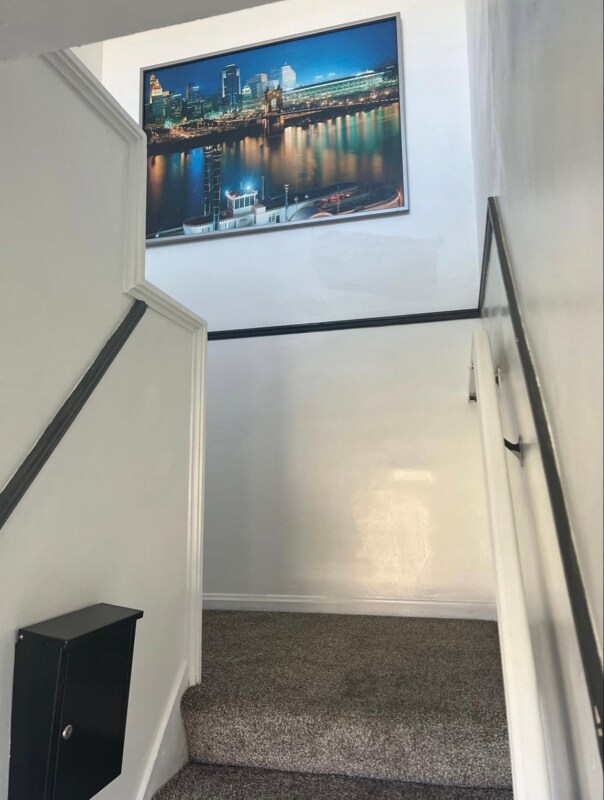 Foto del edificio - 3077 Glenmore Ave
