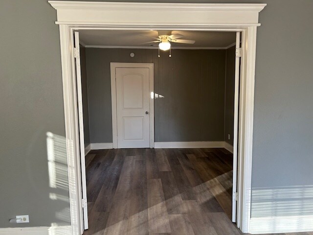 Building Photo - 1126 E Houston St