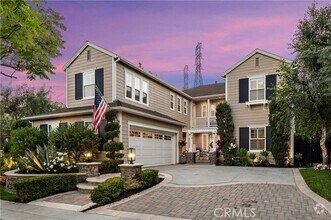 Building Photo - 29 Hallcrest Dr