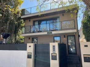 Building Photo - 2415 Ocean Ave