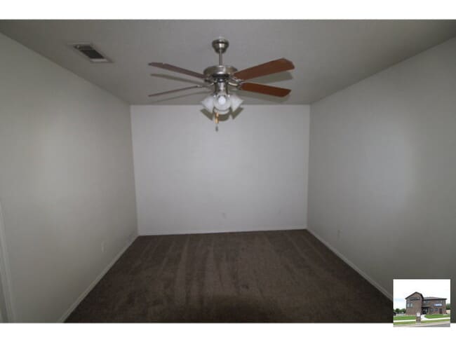 Building Photo - 4102 Janelle Dr