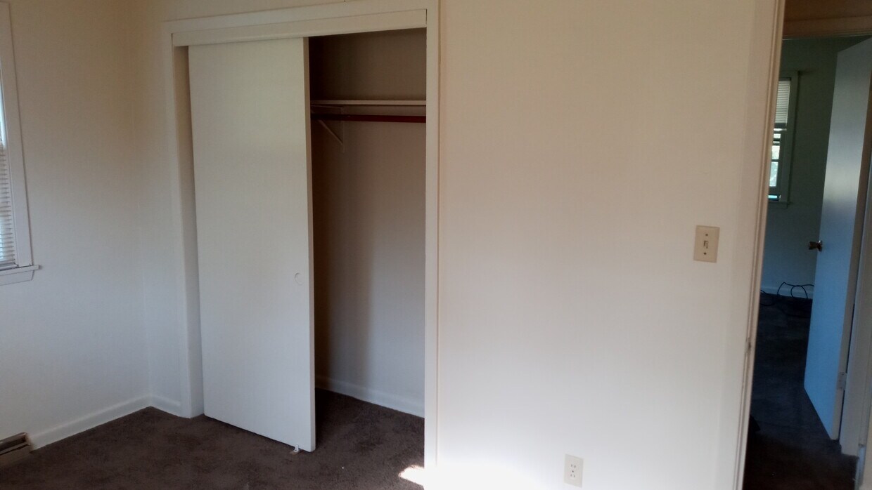 Primary Photo - 2217 N 56th Ter