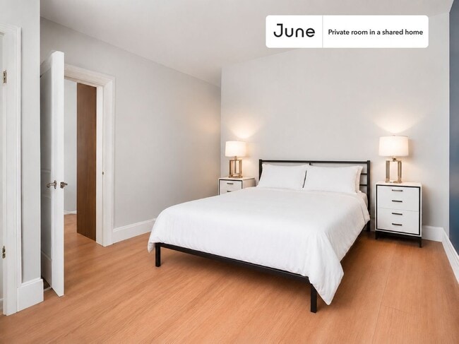 Building Photo - Room in Shared 5 bed/2 bath home
