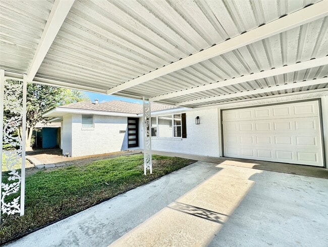 Foto del edificio - 4505 W 43rd St