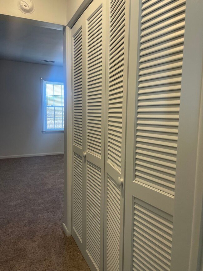 Foto del edificio - 6491 Carefree Ln