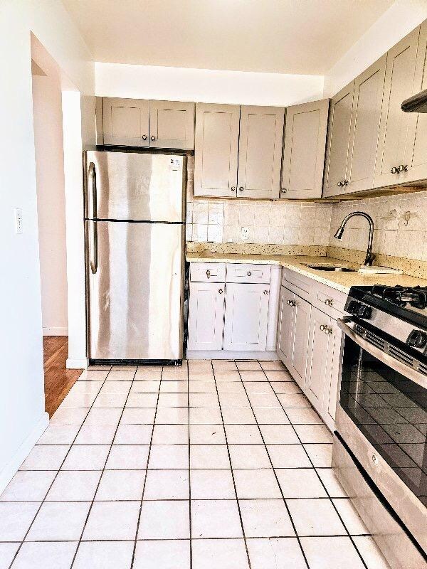 437777 161st St Unit 3, Queens, NY 11358 Room for Rent in Queens