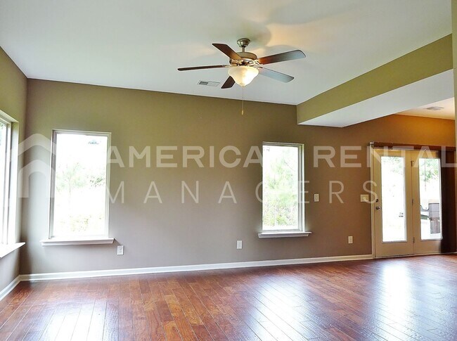 Foto del edificio - Gorgeous Home Available for Rent in Calera...