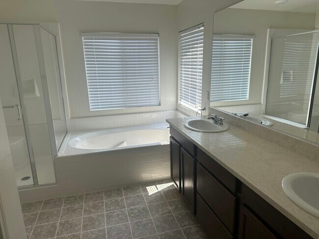 Foto del edificio - 3714 Bur Oak Road
