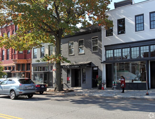 Building Photo - 1318 9th St NW