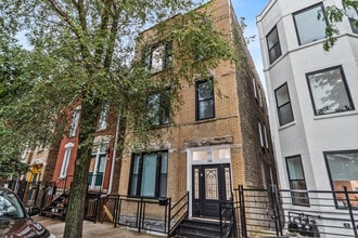 Building Photo - 1721 W Pierce Ave