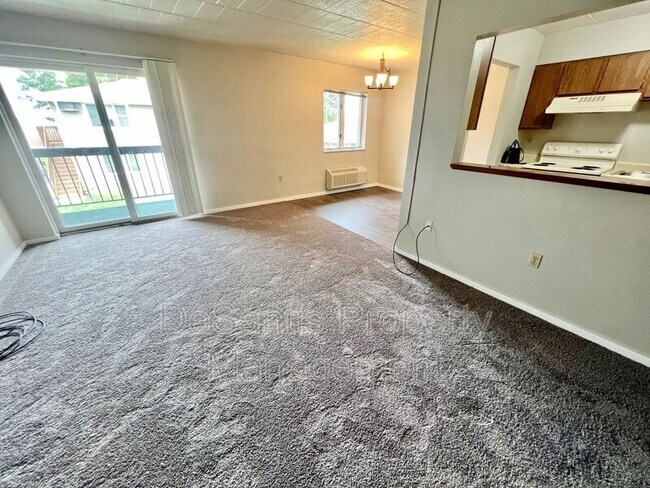 Building Photo - 510 Lunar Ln