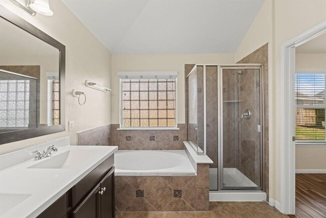 Foto del edificio - 5606 Drumlin Field Way
