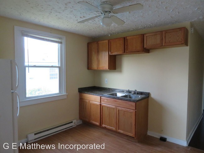 Building Photo - 2 br, 1 bath House - 117 Graham Road