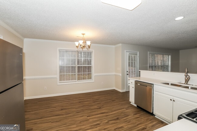 Foto del edificio - 3719 Upton Ct