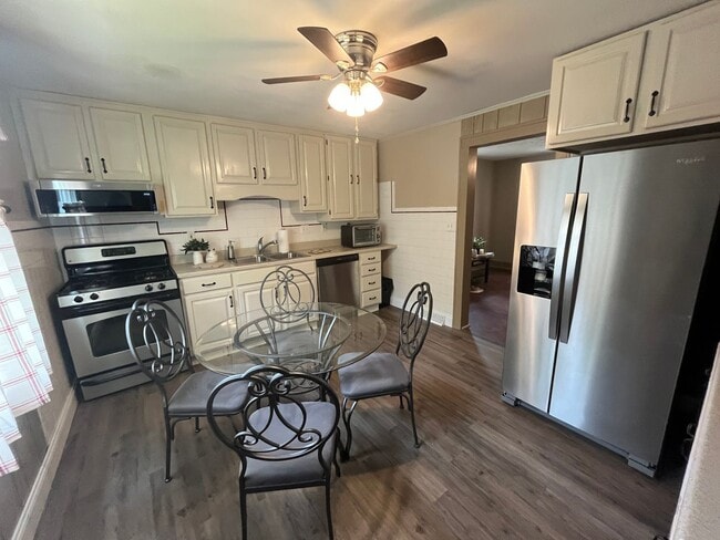 Foto del edificio - Two Bedroom in East Alton