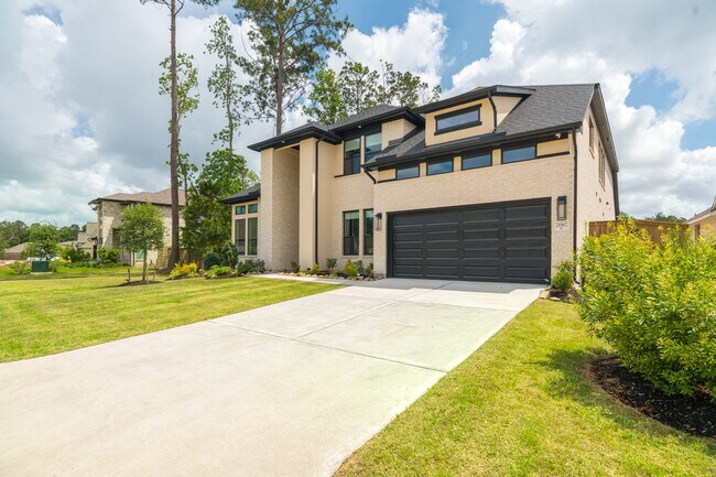 Foto del edificio - 21967 Gateway Arch Dr