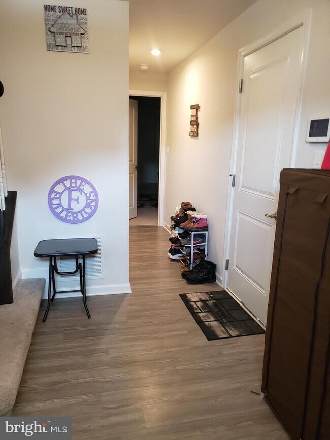 Foto del edificio - 8624 Wilmore Ln