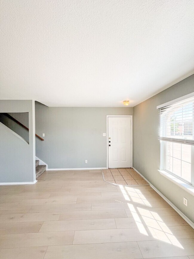 Foto del edificio - 5701 Allstar Ct