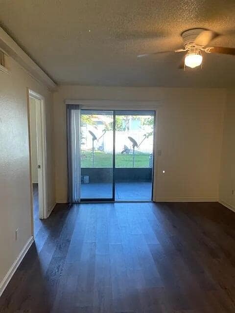 Foto del edificio - 617 Ixoria Ave