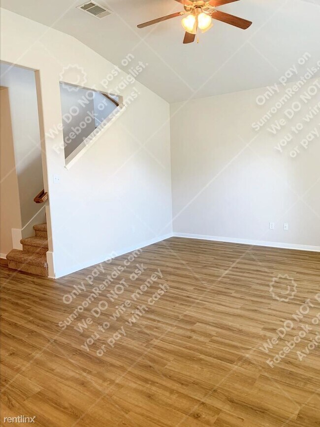 Foto del edificio - 5 br, 2.5 bath House - 209 Buckingham Dr