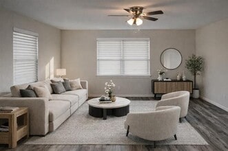 Building Photo - 2826 Encino Dr