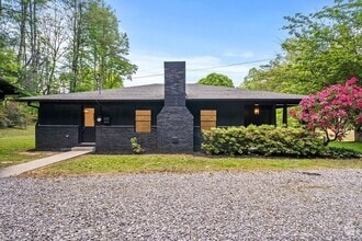 Building Photo - 514 Ash Loop Rd