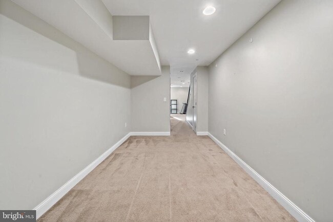 Building Photo - 1517 Latona St