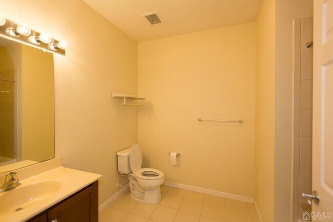 Foto del edificio - 1446 Sierra Dr