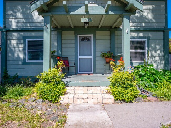 Foto del edificio - Cute, classic 3/2 home- westside Paso Robles