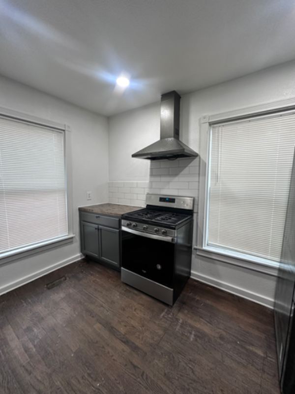 Foto del edificio - 3304 Davenport St