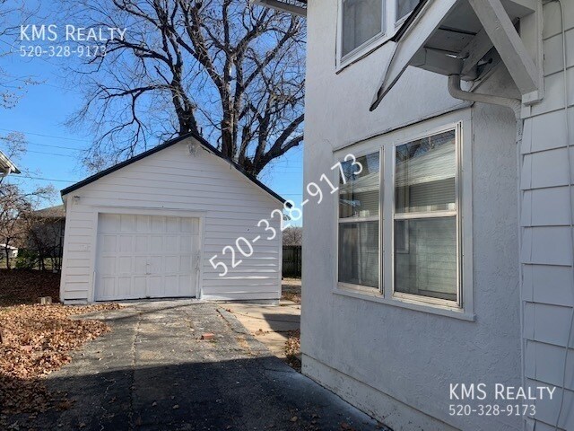 Building Photo - 551 S Hardy Ave