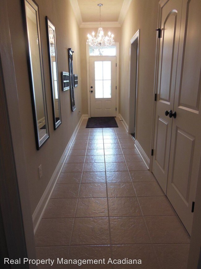 Building Photo - 4 br, 2.5 bath House - 301 Hutton Lane