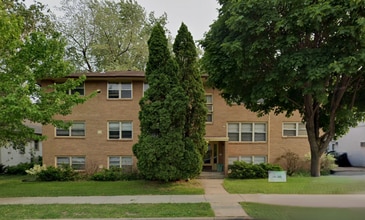 Building Photo - 1330 St Clair Ave