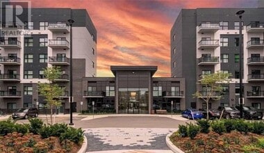 Building Photo - 102 Grovewood Common