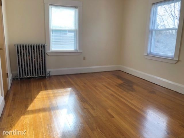 Building Photo - 2 br, 1 bath  - 16 Maple St