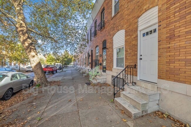 Photo - 333 S Lehigh St Townhome