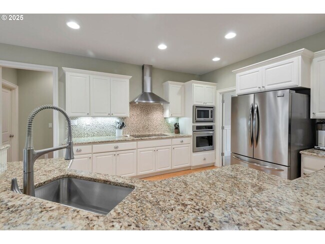 Foto del edificio - Gorgeous Executive Style Home in Southwest...