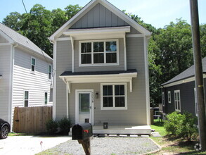 Building Photo - 303 Truce St