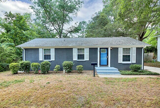 Building Photo - 4109 Oak Forest Dr
