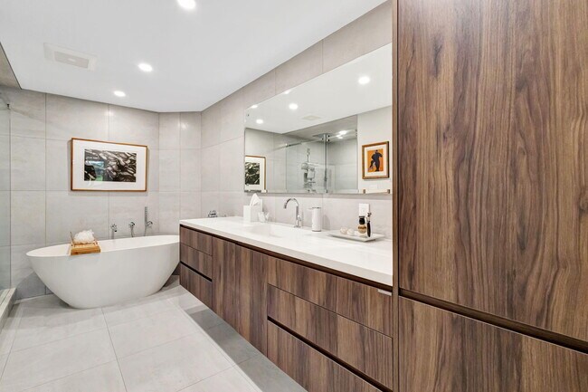 Building Photo - 7430 Victory Ln