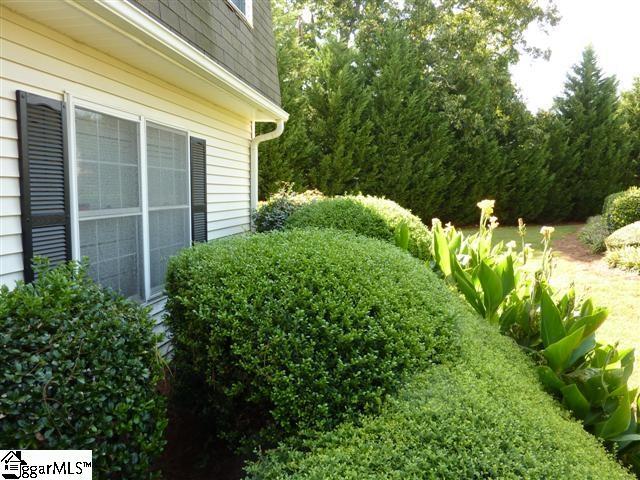 Building Photo - 97 Jamestowne Way