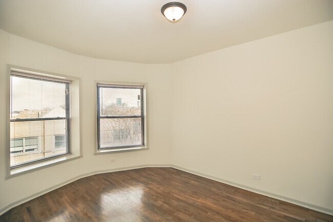 Foto del edificio - 1311 W Leland Ave