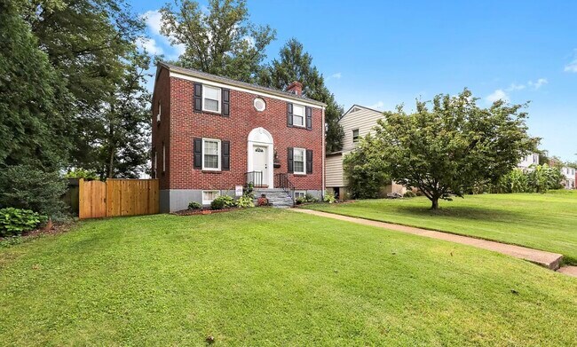 Foto del edificio - 7022 Deerfield Rd