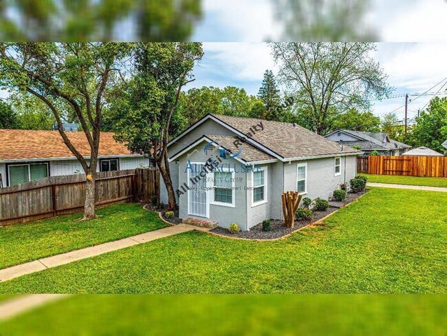 Foto del edificio - Great 3BD 2 BA home