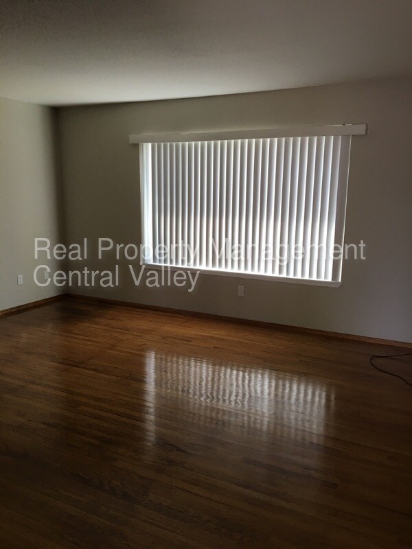 Building Photo - 1312 Kurt Ave