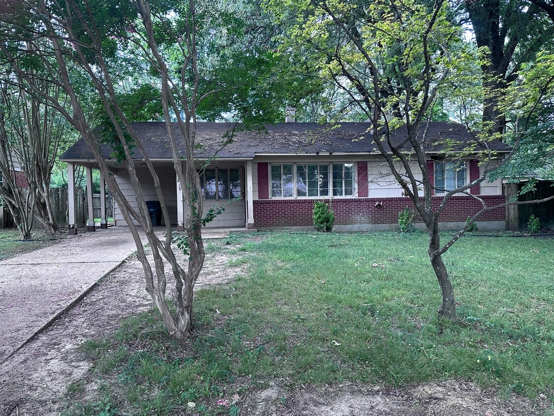 Primary Photo - 5013 Hampshire Ave