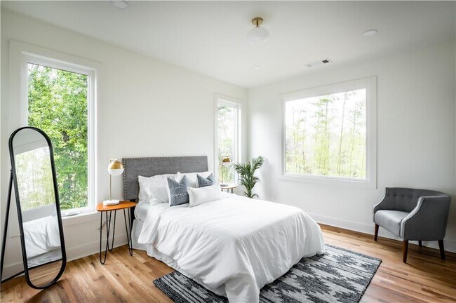 Foto del edificio - 982 Wylie St SE